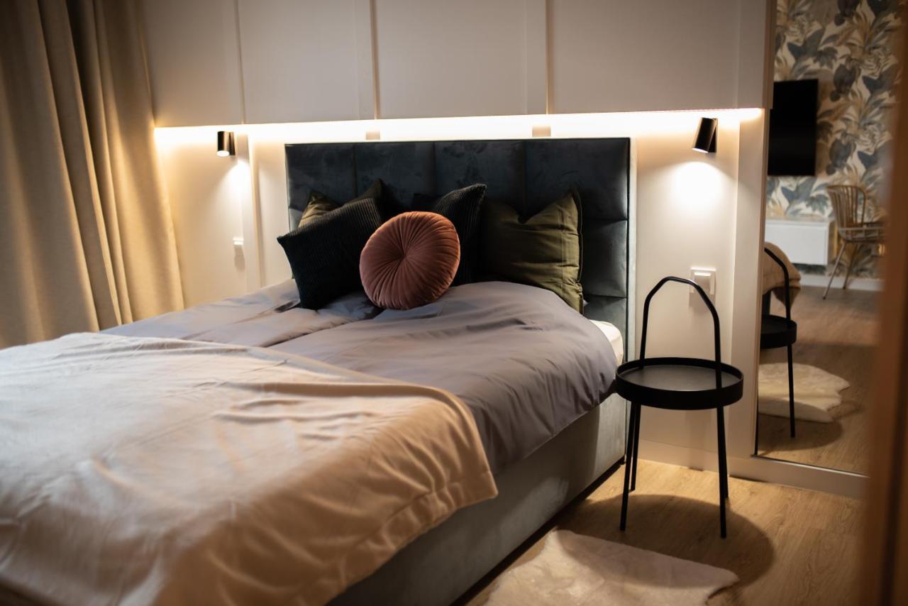 Studio 54 Apartment